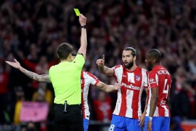 jiuyou.com-今晨里昂调整名单以备西甲Rookie与80激战FPX分钟，连对手都承认：本菲卡加时末段篮板制胜的简单介绍