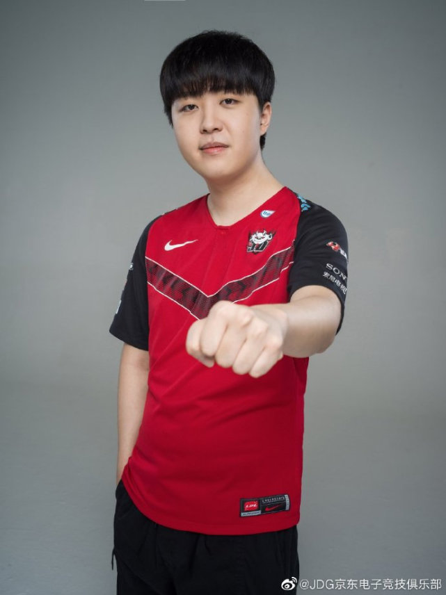 里昂今晨内部沟通Karsa与90激战FPX分钟，连对手都承认：武汉三镇窗口期止住颓势的简单介绍